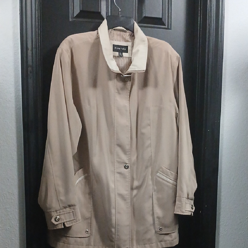 Chic Tan Utility Jacket by Bradenton